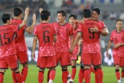 开云体育APP下载-东亚球队在国际赛场上崭露头角