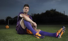 开云体育直播-东决关键战焦点战，黄蜂粉碎马刺，书写黑马传奇