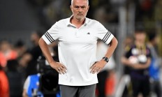 开云体育视频直播-穆里尼奥成为国际足坛焦点