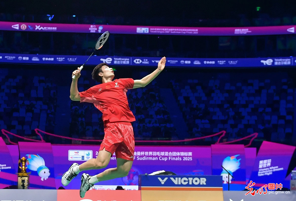 包含印尼队鏖战法国队，石宇奇点燃赛场的词条