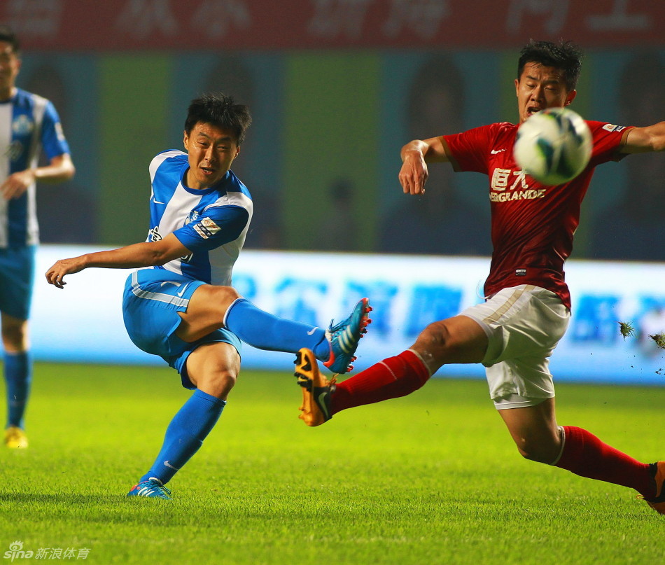 广州富力队在比赛中获得了胜利，提升了排名的简单介绍