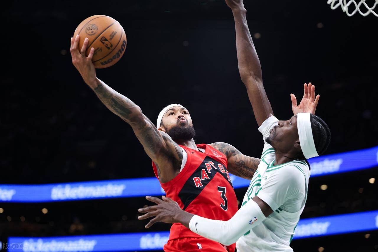 包含凯尔特人碾压雷霆，福克斯状态火热的词条