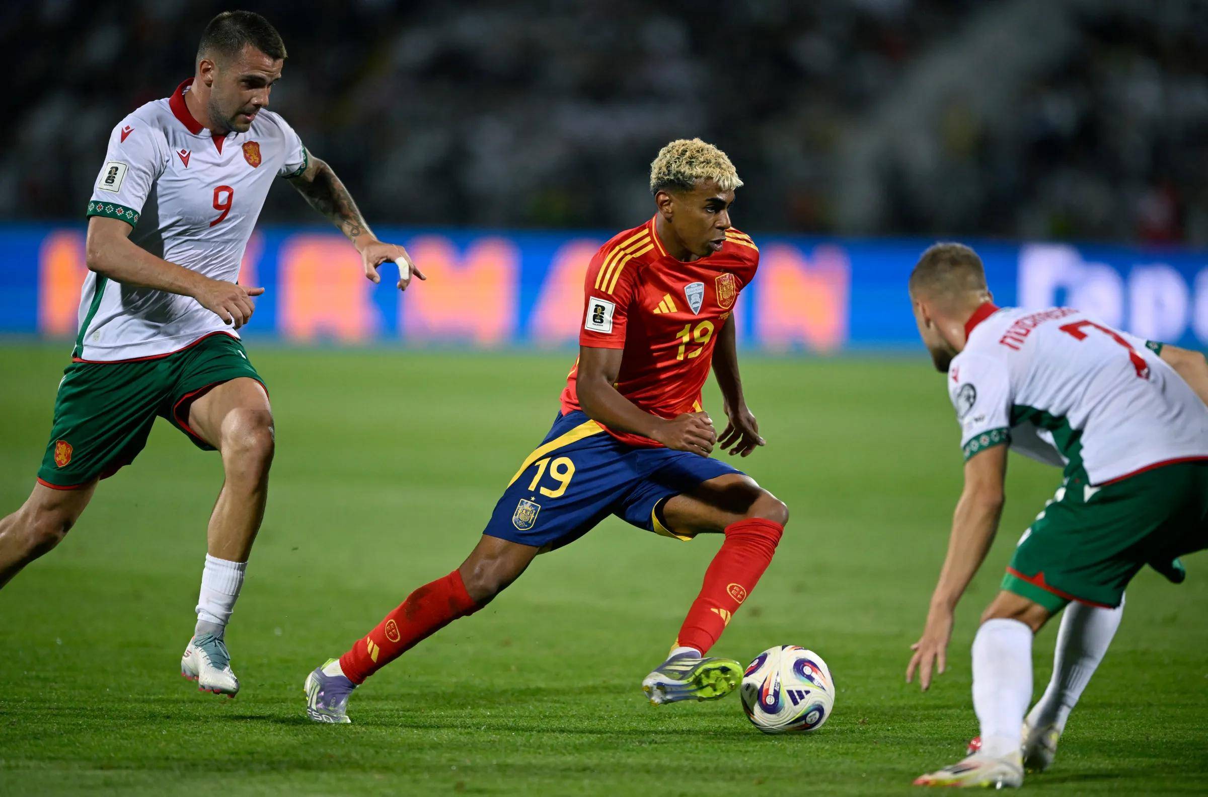 关于土耳其逆转巴萨，加维送出助攻的信息