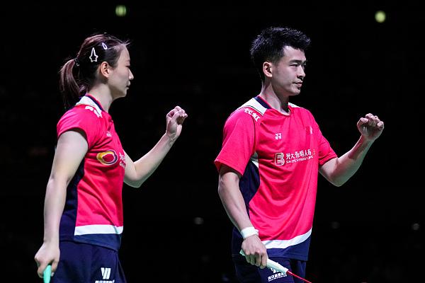 日本队轻取丹麦队，黄鸭组合高光表现的简单介绍