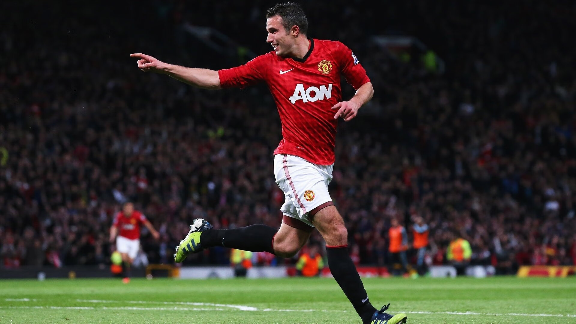 意甲焦点战之夜，卡塞米罗主宰比赛走向