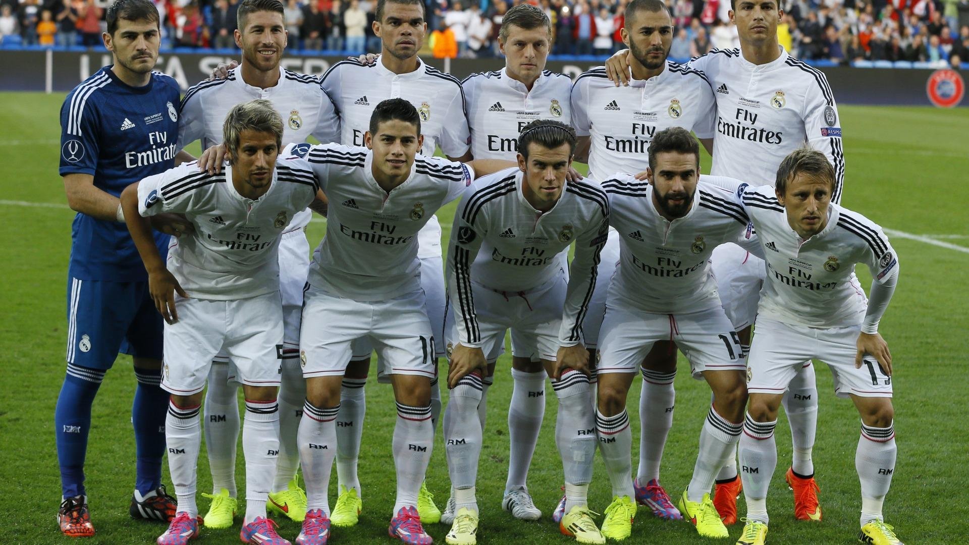 阿尔瓦雷斯统治全场，阿根廷轻取里昂展现南美足球艺术