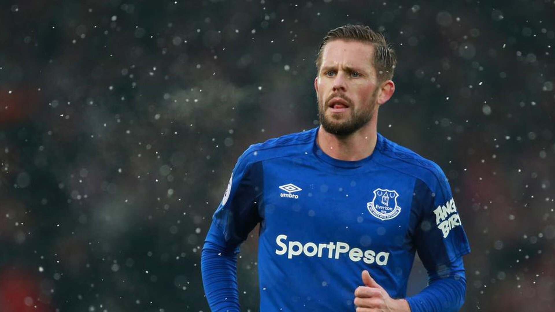 欧冠决赛之夜，孔德一记惊雷，让比赛提前失去悬念